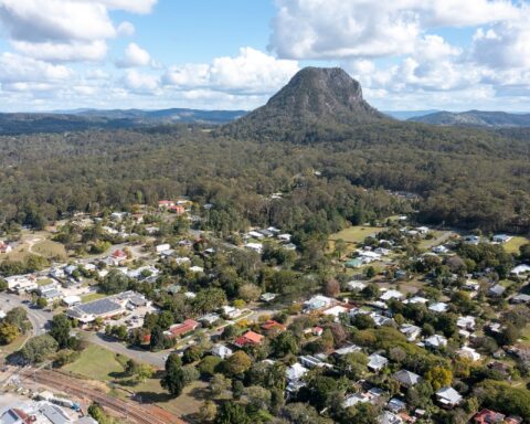 The Queensland town of Pomona , and mount Cooroora in the background.