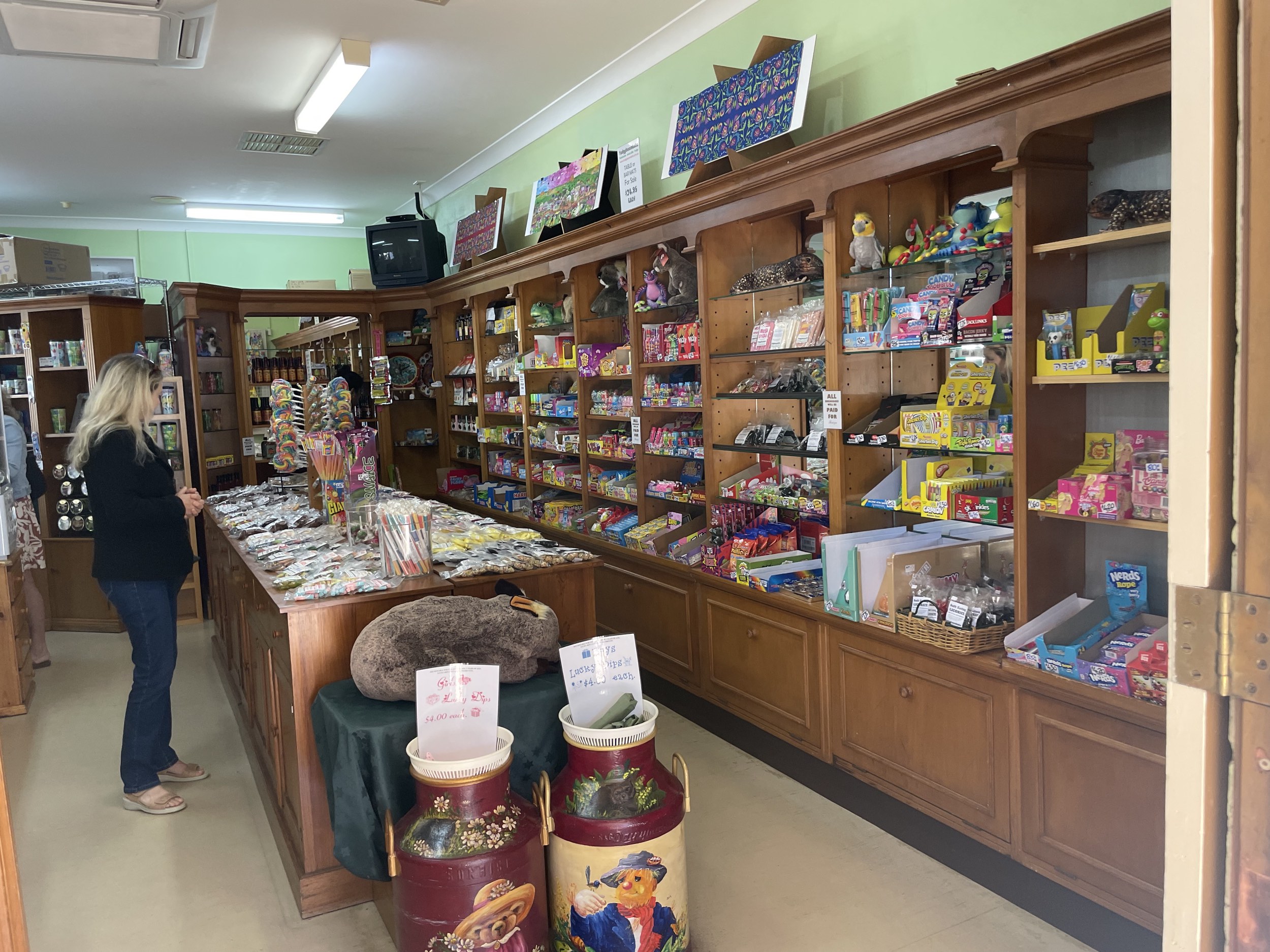 Lots of lollies and sweets and the home of Montville Fudge 